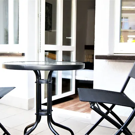 Wilda Bed & Breakfast Poznan